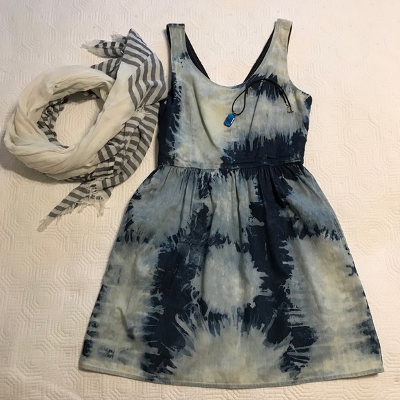 American Eagle Outfitters Dresses & Skirts - American Eagle Blue shades dress 👗
